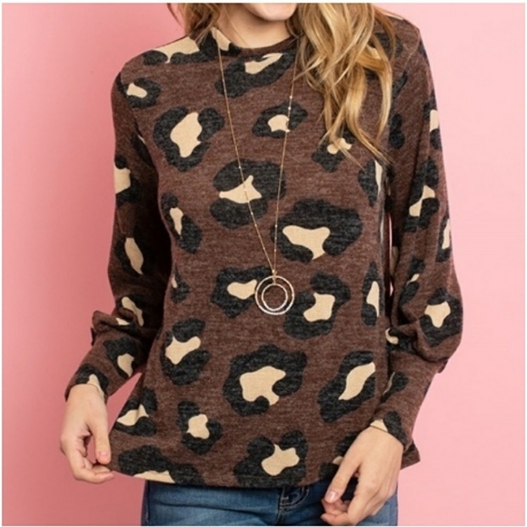 Tops - Hacci mocha leopard print top- Size XL-NWT